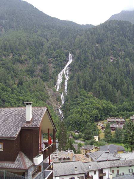 cascata_a_branzi